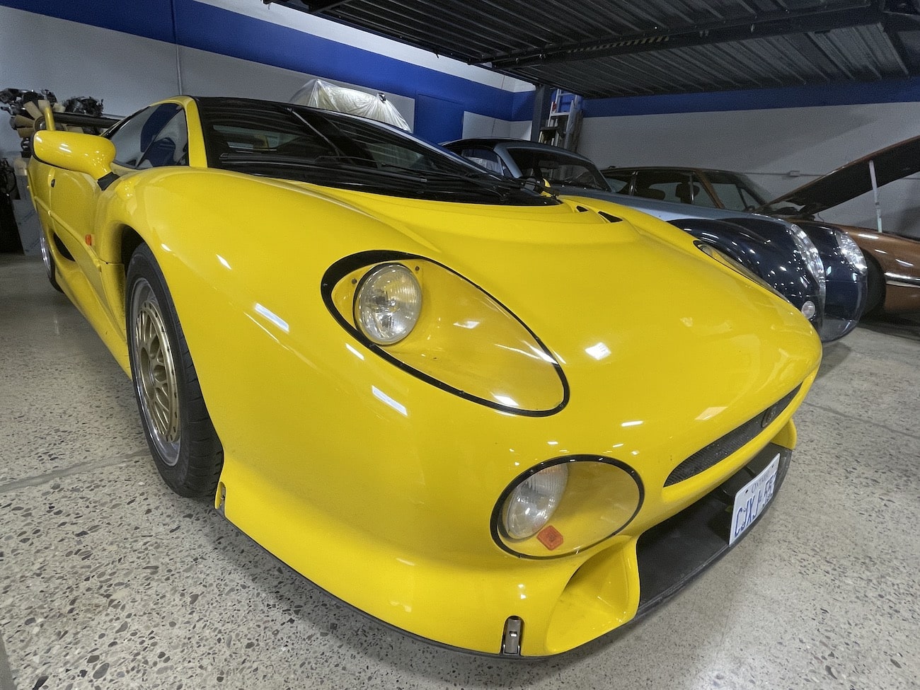 Xj220 Rivals Jaguar XJ220 S