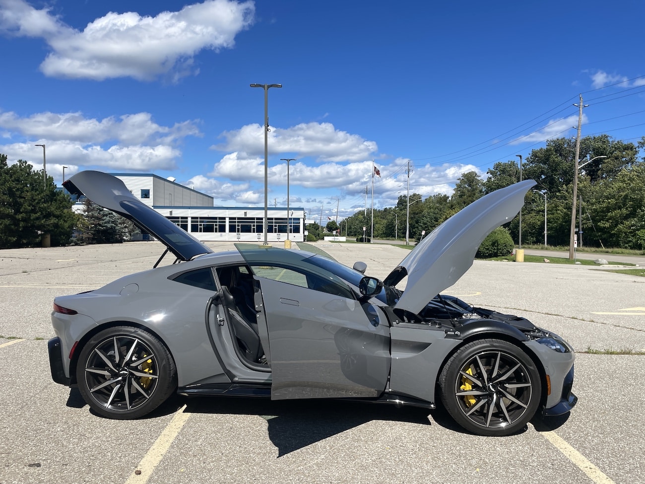 2019 Aston Martin Vantage