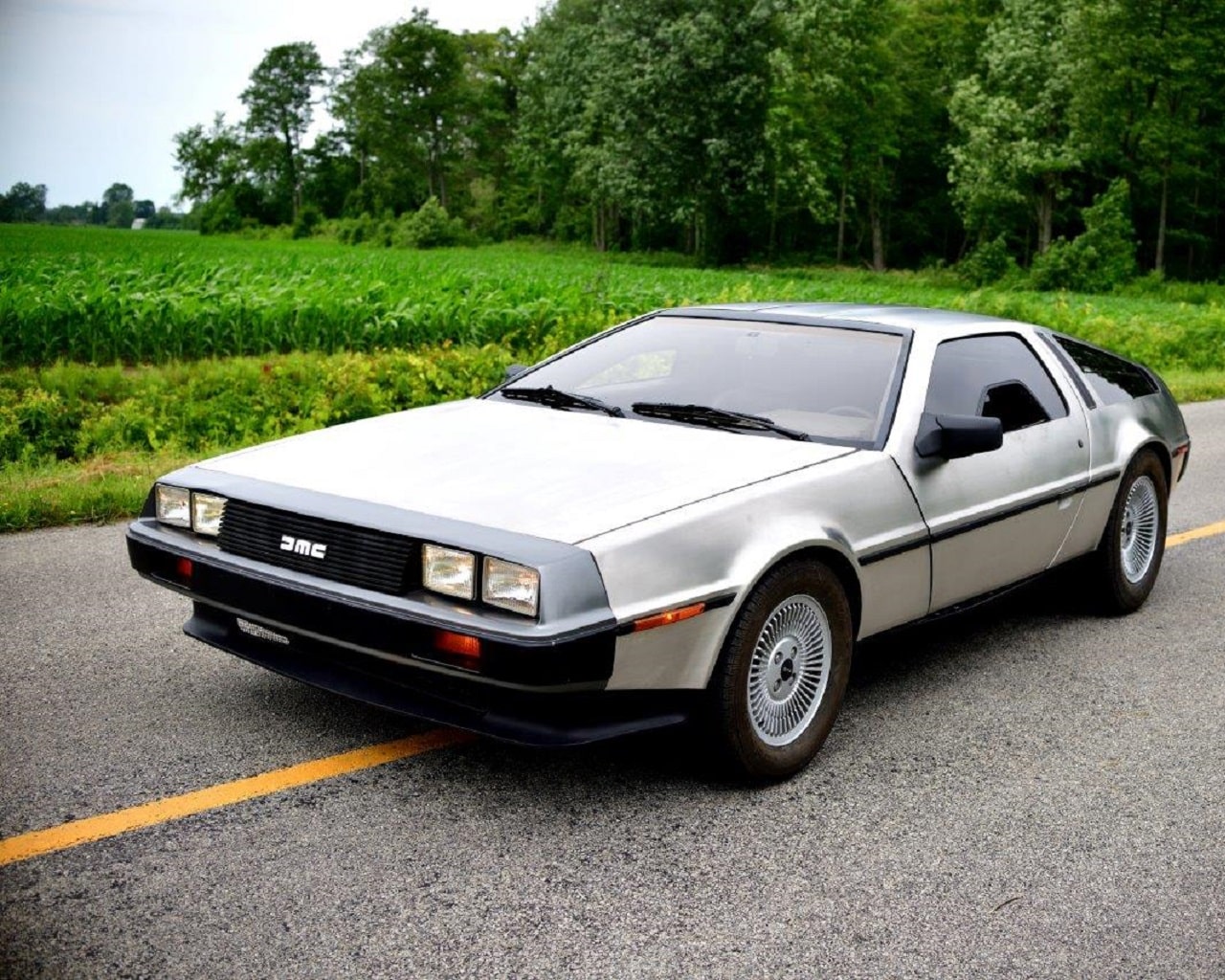 デュアールミロン1981 SOLD by Auction** 1981 DeLorean DMC-12 - Collector Car Canada