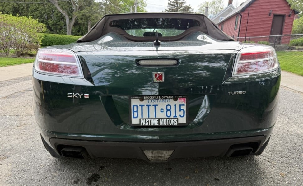 34K km 2009 Saturn Sky Redline Convertible 5-Speed Manual
