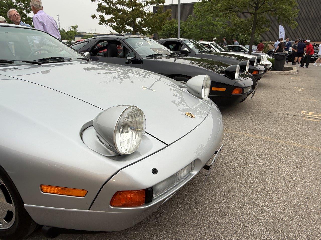 928 S4s in line, all 5-Speeds