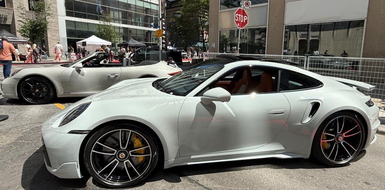 Porsche 911 Turbo S 992