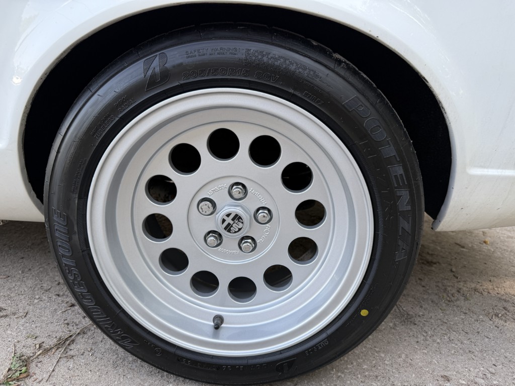 Restored 1974 Triumph TR6 4-speed manual