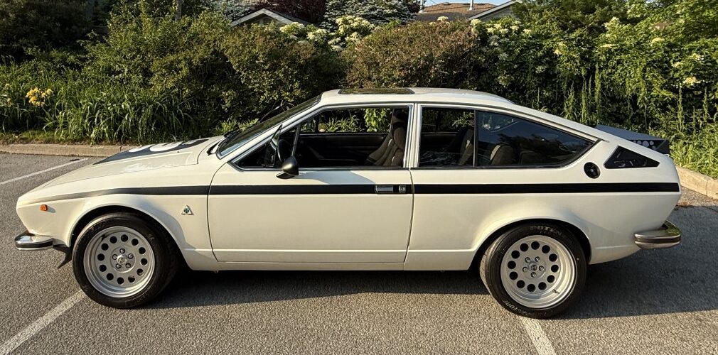 No Reserve Alfa Montreal V8-Powered 1980 Alfa Romeo Alfetta GTV 5-Speed Manual