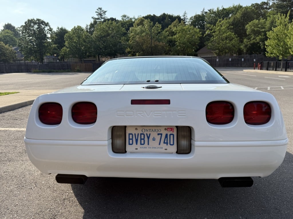52K km 1994 Chevrolet Corvette 6-Speed Manual Glass Top