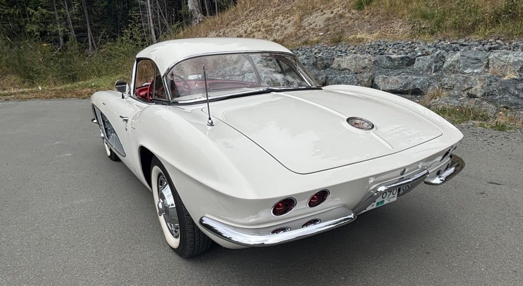 1961 Chevrolet Corvette Convertible "Fuelie" 4-Speed Manual