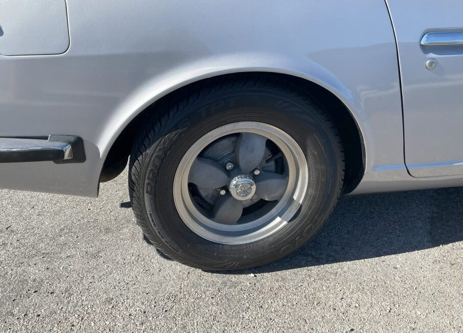 1972 Datsun 240Z 4-speed manual