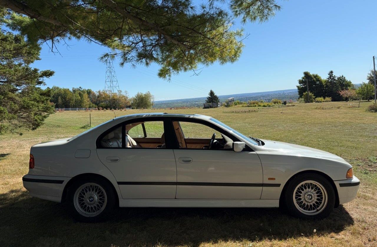 No Reserve 2000 BMW 540i