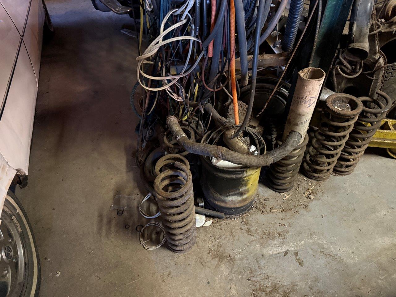 No Reserve Tools & Rover Parts