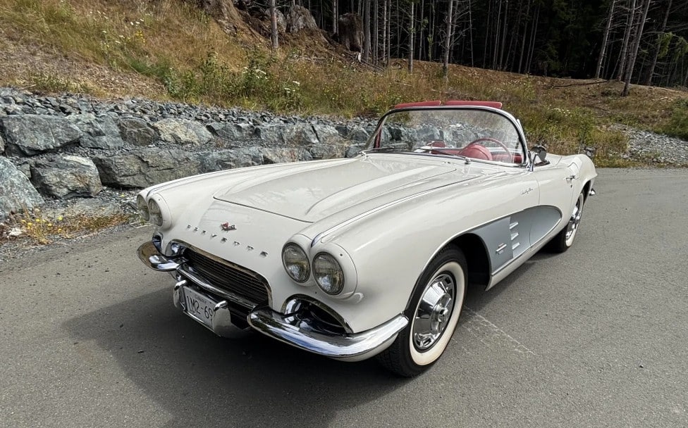 1961 Chevrolet Corvette Convertible Fuelie 4-Sp